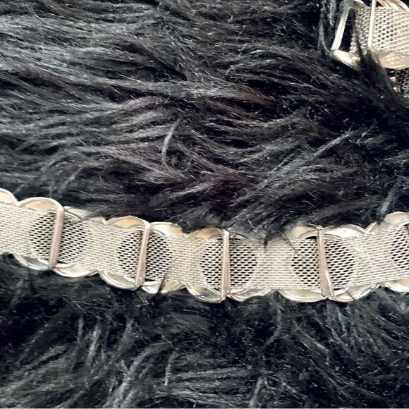 Black Leather & Silver Tone Chainlink Belt Size Large - Picture 11 of 12